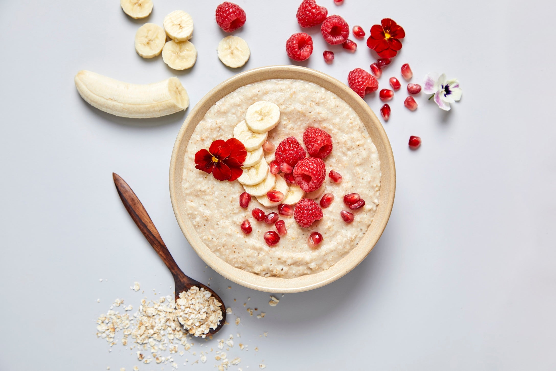 Leckeres Frühstück zum mitnehmen Corridge Banane Porridge mit Kollagen